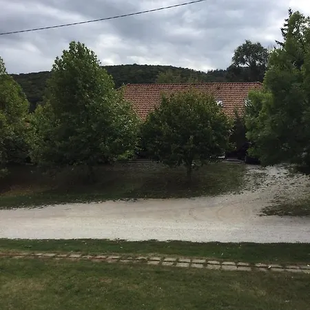 Park Vendeghaz Konukevi *