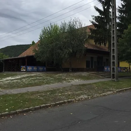 Konukevi Park Vendeghaz *